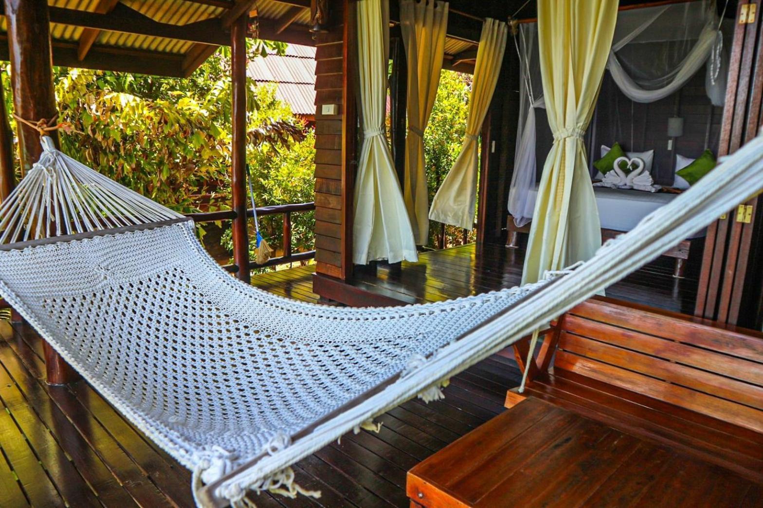 Hillhouse - Koh Yao Noi Bed & Breakfast Ngoại thất bức ảnh